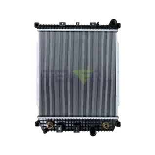 10101076  Freightliner Radiator