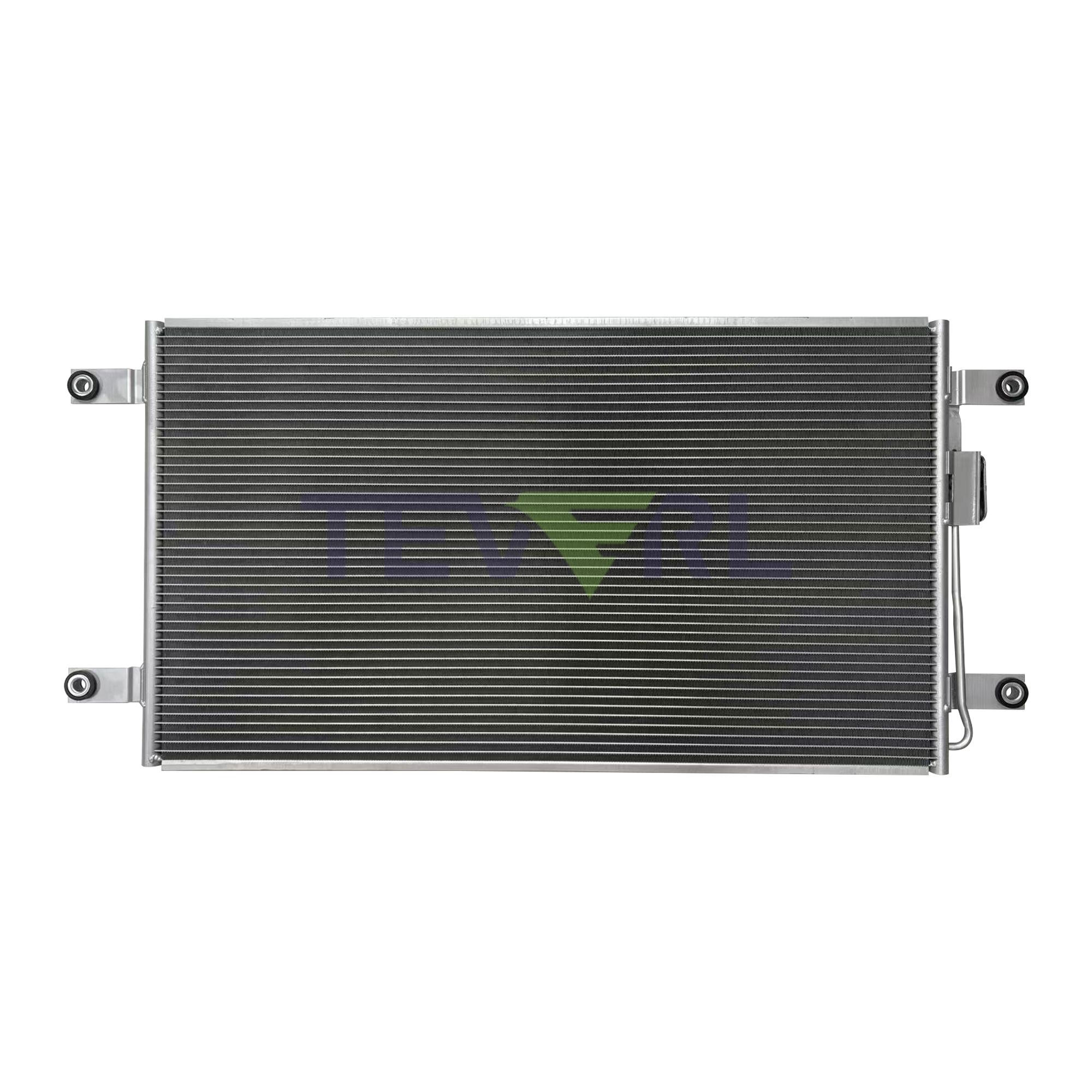 10103022 2010 Freightliner M2 106 Condenser